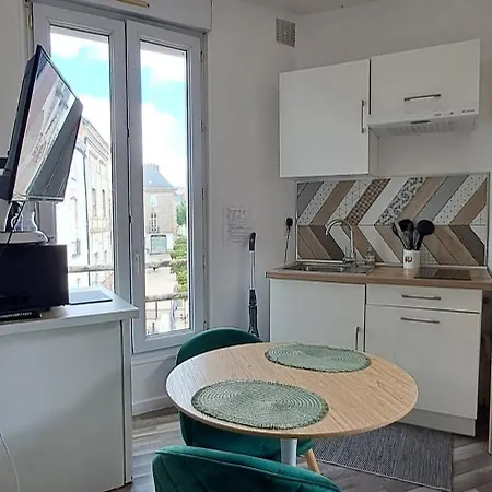 Studio Notre Dame Coeur De Ville Wifi Netflix Cholet Exterior foto