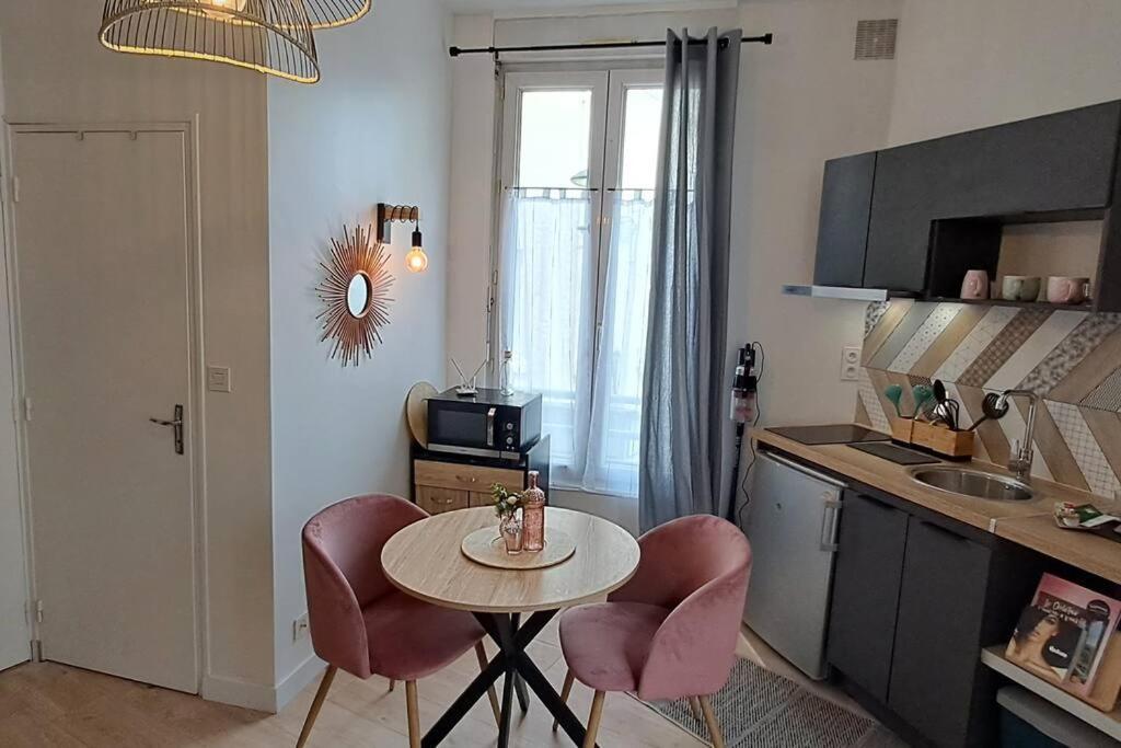 Notre Dame Coeur De Wifi Netflix Apartment